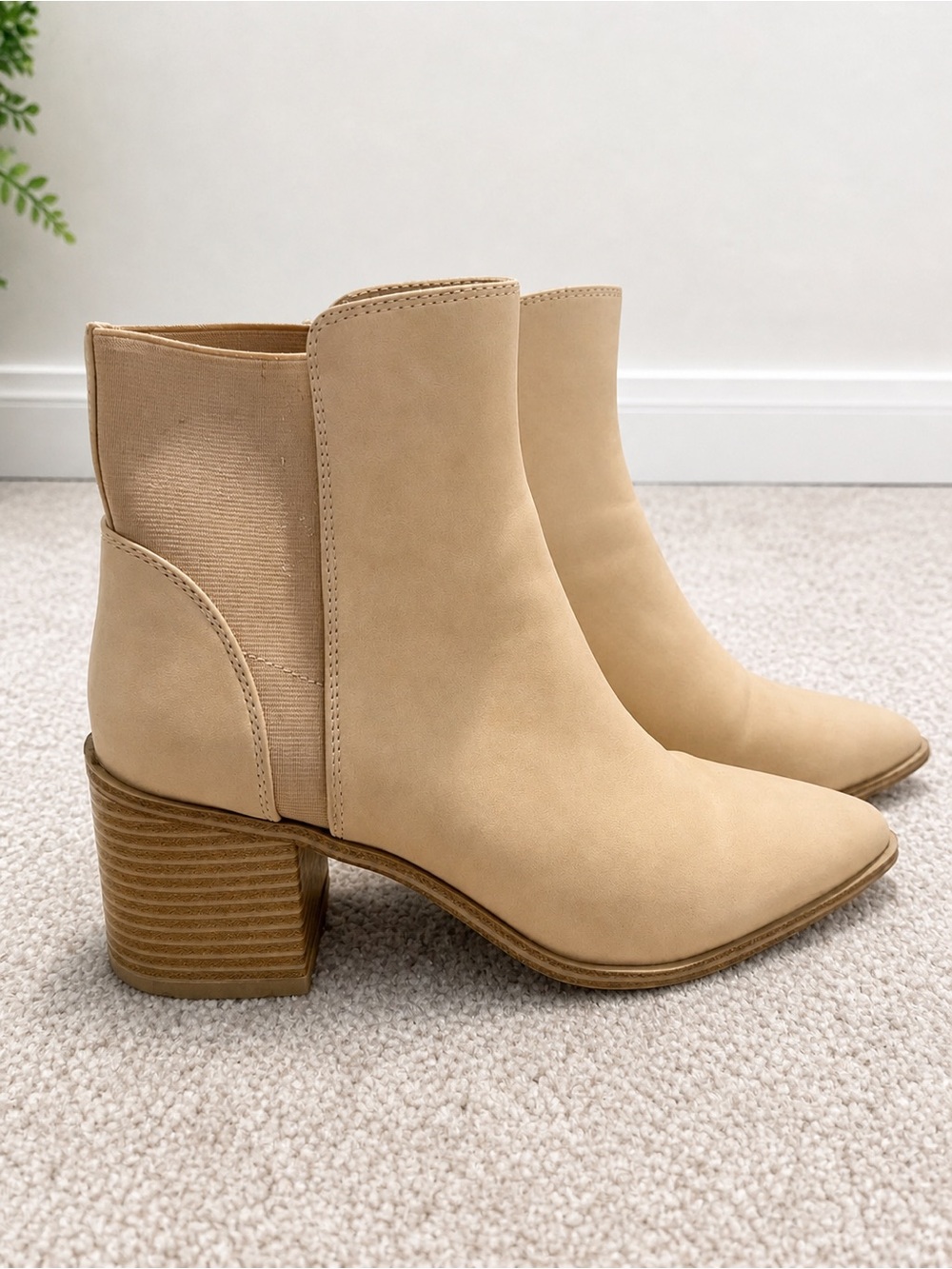 ZBY Women's Ivory Ankle Booties - Classic Block Heel
